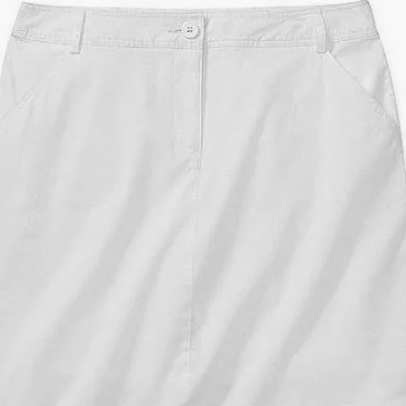 White Women’s Casual Tennis-Core, Athletic Wear, Sporty Skort (Size 12) - Picture 2 of 13